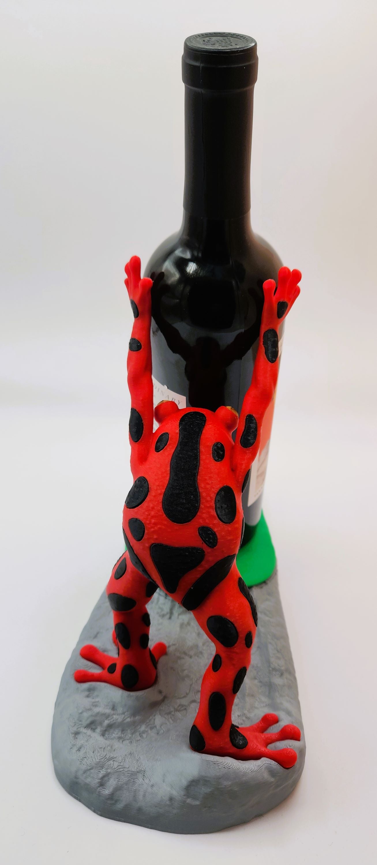 Ribbit Reserve: Frog Wine Bottle Display - Starzy Creations